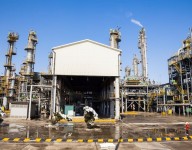 naves-prefabricadas-navekit-planta-energia-gas-petroquimica-nave-prefabricada