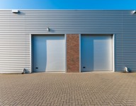 naves-prefabricadas-navekit-naves-para-talleres-fachada-chapa-horizontal