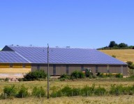 naves-prefabricadas-cubierta-placas-solares-naves-agricolas-naves-ganaderas