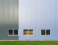 naves-prefabricadas-navekit-fachada-metalica-panel-prefabricado