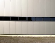 naves-prefabricadas-navekit-fachada-panel-prefabricado